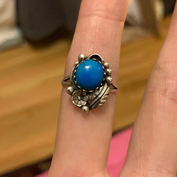 Vintage Jewelry - Vintage Native Unique Turquoise & Sterling Ring